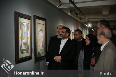 بازدید وزیر فرهنگ از نمایشگاه پانزدهمین جشنواره هنرهای تجسمی