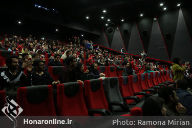 اکران فیلم "هت تریک" در پردیس سینمایی کورش