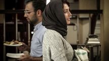لیلا زارع، صابر ابر و حمیدرضا آذرنگ در «زیر نور کم»