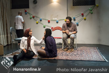 نمایش "عمل" در عمارت نوفل‌لوشاتو