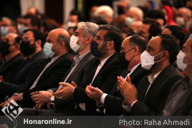 بزرگداشت حکیم نظامی برنامه ویژه آیین بزرگداشت حکیم نظامی با حضور شخصیتهای ملی و بین المللی و اهالی فرهنگ و هنر
