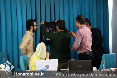 کارگاه آموزشی تصویرسازی و تایپوگرافی برای پوشاک