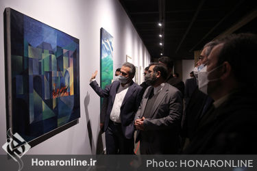 بازدید وزیر فرهنگ ارشاد اسلامی از نمایشگاه «آینه در آینه» 