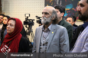 رونمایی از کتاب "چهل سال نمایش" و تقدیر از ۱۰ هنرمند انقلاب 
