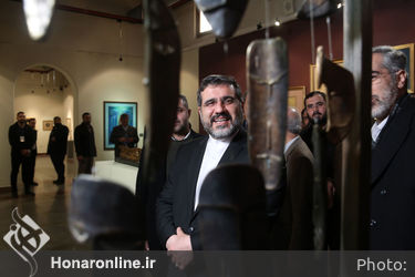 بازدید وزیر فرهنگ از نمایشگاه پانزدهمین جشنواره هنرهای تجسمی