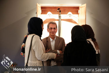 نمایشگاه مجموعه آثار کامبیز درم بخش با عنوان "سورپرایز" در گالری ویستا