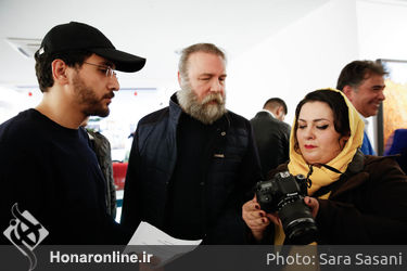 زاد روز و امضای کتاب داریوش اسدزاده در خانه فرهنگ و هنر گویا