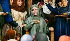«رویای نیمه شب» به نیمه رسید/ عکسی متفاوت از مه‌لقا باقری در این سریال