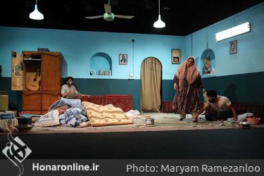 نمایش «هملت پشت کوهی» در سالن چهارسو