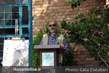 تشییع پیکر رضا امیر یاراحمدی در خانه هنرمندان