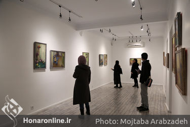 افتتاحیه نمایشگاه نقاشی‌های سوسن اتحاد در گالری هپتا
