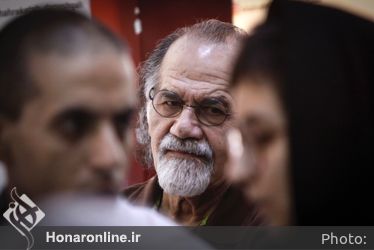 رونمايي از كتاب ليلي گلستان در شهر كتاب دانشگاه