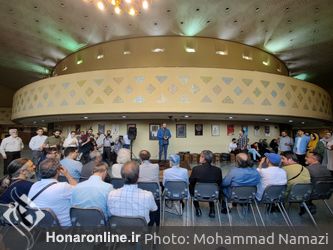 تجمع همدلانه هنرمندان برای حمایت از پاکسازی تئاتر شهر