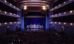 فیلمی از  کنسرت کردی اردشیر کامکار در تالار وحدت