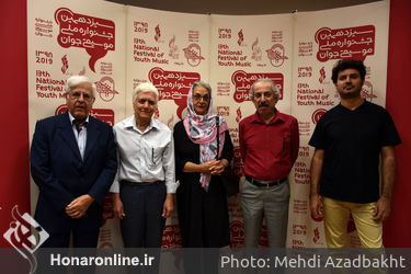 اجرای نوازندگان سنتور در سیزدهمین دوره جشنواره ملی موسیقی جوان