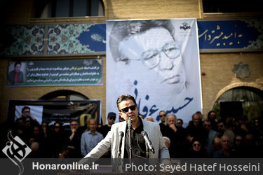 مراسم تشییع پیکر "حسین عرفانی" دوبلور پیشکسوت