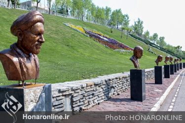 نصب سردیس شهدا در بوستان جوانمردان