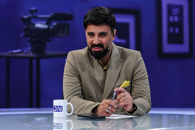 هنرمندان در میدان جنگ رسانه‌ای برای امیدبخشی تلاش کنند
