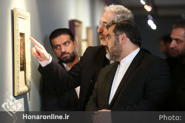 بازدید وزیر فرهنگ از نمایشگاه پانزدهمین جشنواره هنرهای تجسمی