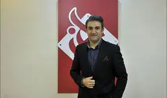 معماری موسیقی جامد شده است | دنیای معماران همه‌فن‌حریف، کنجکاو و جستجوگر به روایت ایزدیار آهی