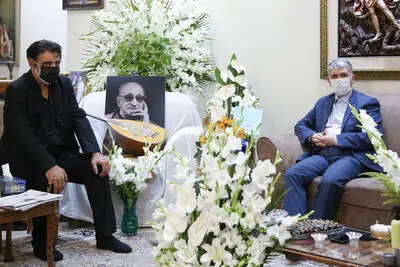 وزیر ارشاد با خانواده استاد شهیدی دیدار کرد | هنرمندی دغدغه‌مند نسبت به مسائل جامعه