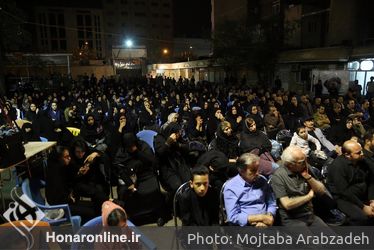 سوگواره «رکعت به رکعت عاشقی» به کارگردانی سیاوش طهمورث با اجرای تعزیه در محوطه باز بنیاد فرهنگی روایت فتح برگزار شد.