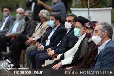 نشست صمیمی رئیس جمهور با هنرمندان و فعالان عرصه فرهنگ و هنر
