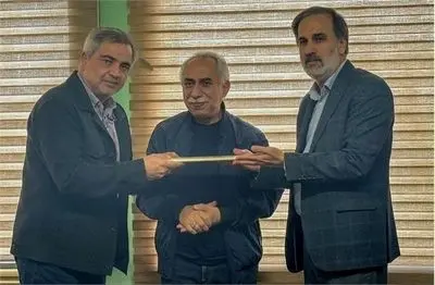 اتابک نادری مدیر تئاتر شد