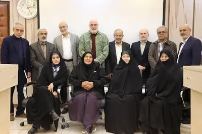 باب گفتمانی برای طرح رویکردهای  متعالی انقلاب در خصوص زن و خانواده باید ایجاد شود

 