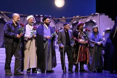 علیرضا محجوب: تئاتر کارگری را از نو زنده می‌کنیم / نمایندگان مجلس به تماشای نمایش "خاتون" نشستند 