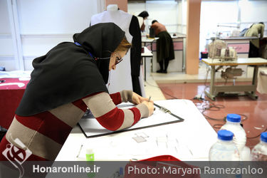 بخش‌های مسابقه زنده و نشست های هشتمین جشنواره بین‌المللی مد و لباس فجر 