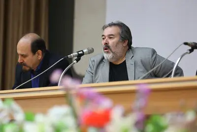 مدیرکل هنرهای تجسمی ارشاد: با هنر دولتی مخالفیم/ گردش مالی هنرهای تجسمی در پنج سال گذشته پنج برابر شده است/ ملانوروزی، جواد بختیاری، میثم موسایی از اقتصاد هنر گفتند