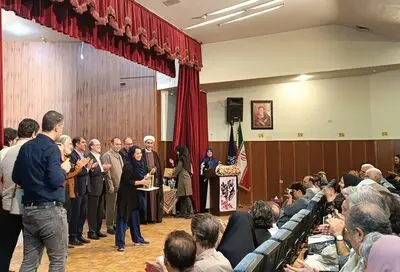 مدرسان هنرستان‌های هنر تجلیل شدند؛ نقش معلمان در زنده نگاه داشتن فرهنگ