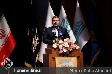آیین شکرانه استمرار توزیع کاغذ ایرانی با حضور محمد مهدی اسماعیلی، وزیر فرهنگ و ارشاد اسلامی عصر روز چهارشنبه بیست و پنج آبان در تالار رودکی برگزار شد. 