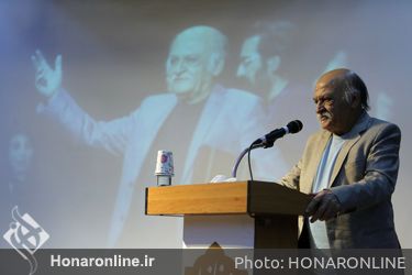 آیین سپاس استاد علی اکبر صادقی به همراه رونمایی از تندیس جشنواره فیلم شاهنامه
