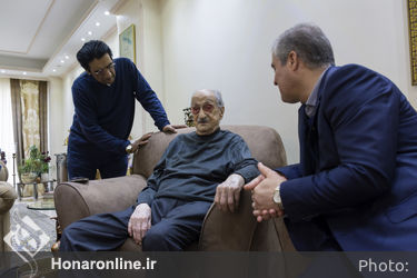 عیادت و تجلیل از استاد موسیقی عبدالوهاب شهیدی