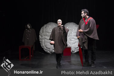 نمایش "بازرس هاند واقعی" در تماشاخانه مهرگان
