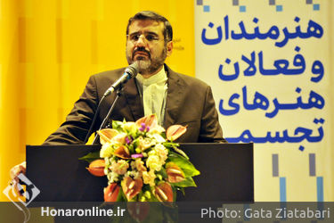 نشست صمیمانه هنرمندان و فعالان هنرهای تجسمی با وزیر فرهنگ و ارشاد اسلامی(2)