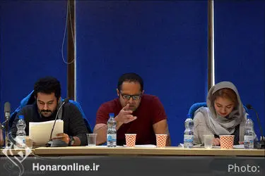 نمایشنامه خوانی نمایش پروانه الجزایری