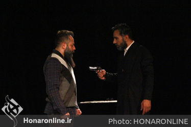 نمایش "جمجمه‌ای در کانمارا" به کارگردانی شکیبا علیزاده در تماشاخانه اهورا