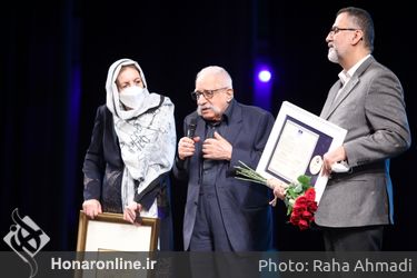 جایزه حکیم نظامی(جایزه ملی یونسکو)