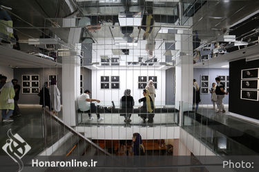 نمایشگاه عکس گلاره کیازند در گالری ثالث 