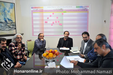 بازدید معاون امور هنری وزارت فرهنگ و ارشاد اسلامی از دبیرخانه سی و ششمین جشنواره بین‌المللی تئاتر فجر