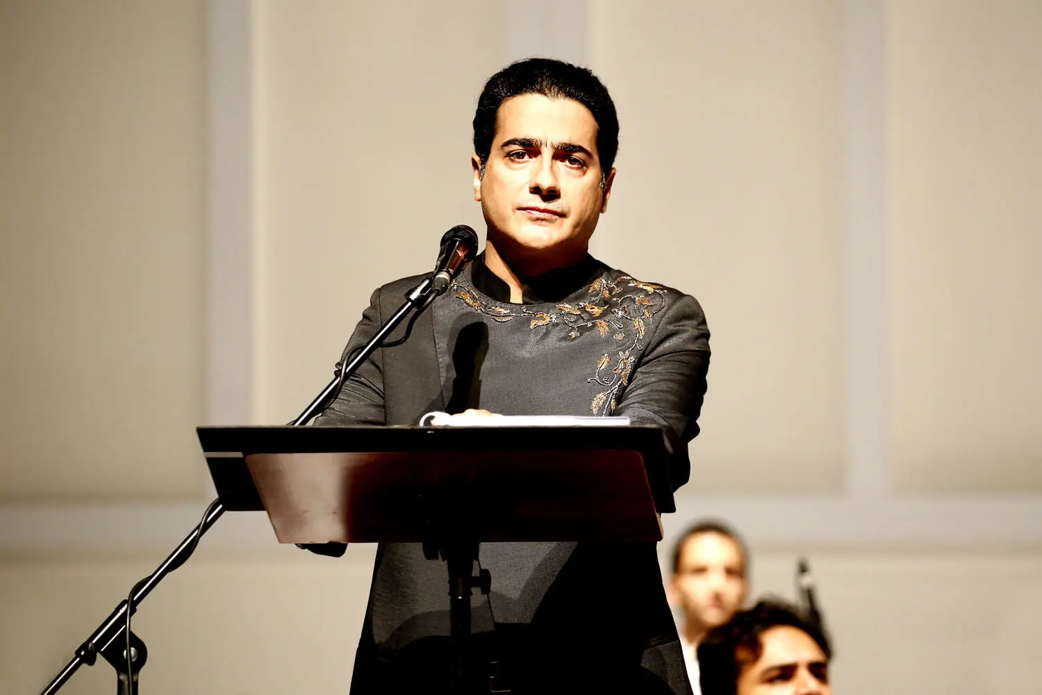 همایون شجریان «ایران روشن» را منتشر کرد