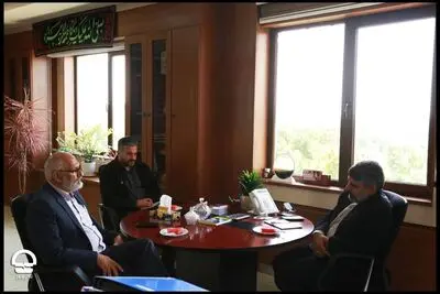 در دیدار رئیس تئاتر شهر با شهردار منطقه 11 تهران مطرح شد؛
رفع سد معبر در حریم تئاتر شهر مطالبه جدی هنرمندان و تماشاگران است
گ