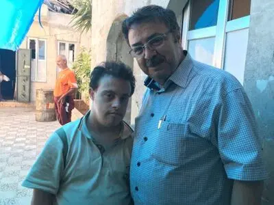 روایتی از یک آسایشگاه در حلب / هادی نعمت‌الهی از مستند "تجارتخانه بوشی" می‌گوید