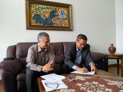 Iran, Malaysian institute sign MOU on book translation 