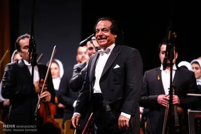 Maestro Ali Rahbari, Saeidi vocalist brothers team up for “Persian Nightingales” 
