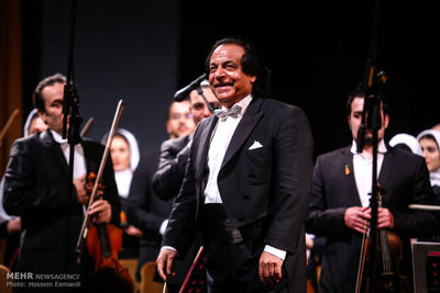 Maestro Ali Rahbari, Saeidi vocalist brothers team up for “Persian Nightingales” 
