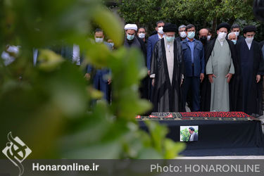 اقامه نماز بر پیکر حجت‌‌‌الاسلام و المسلمین دعایی
